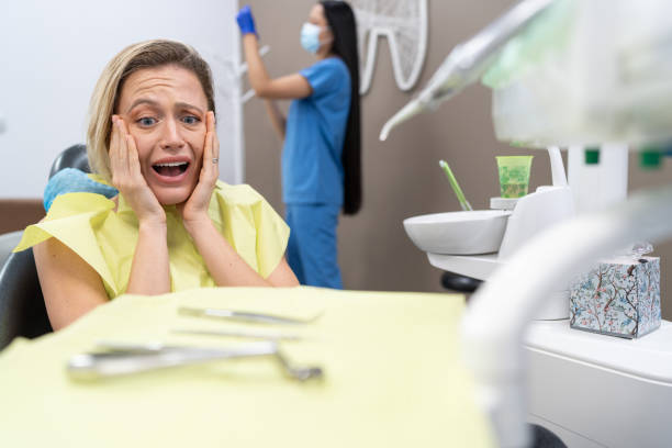 Best Emergency Denture Repair in Edburgh, IN